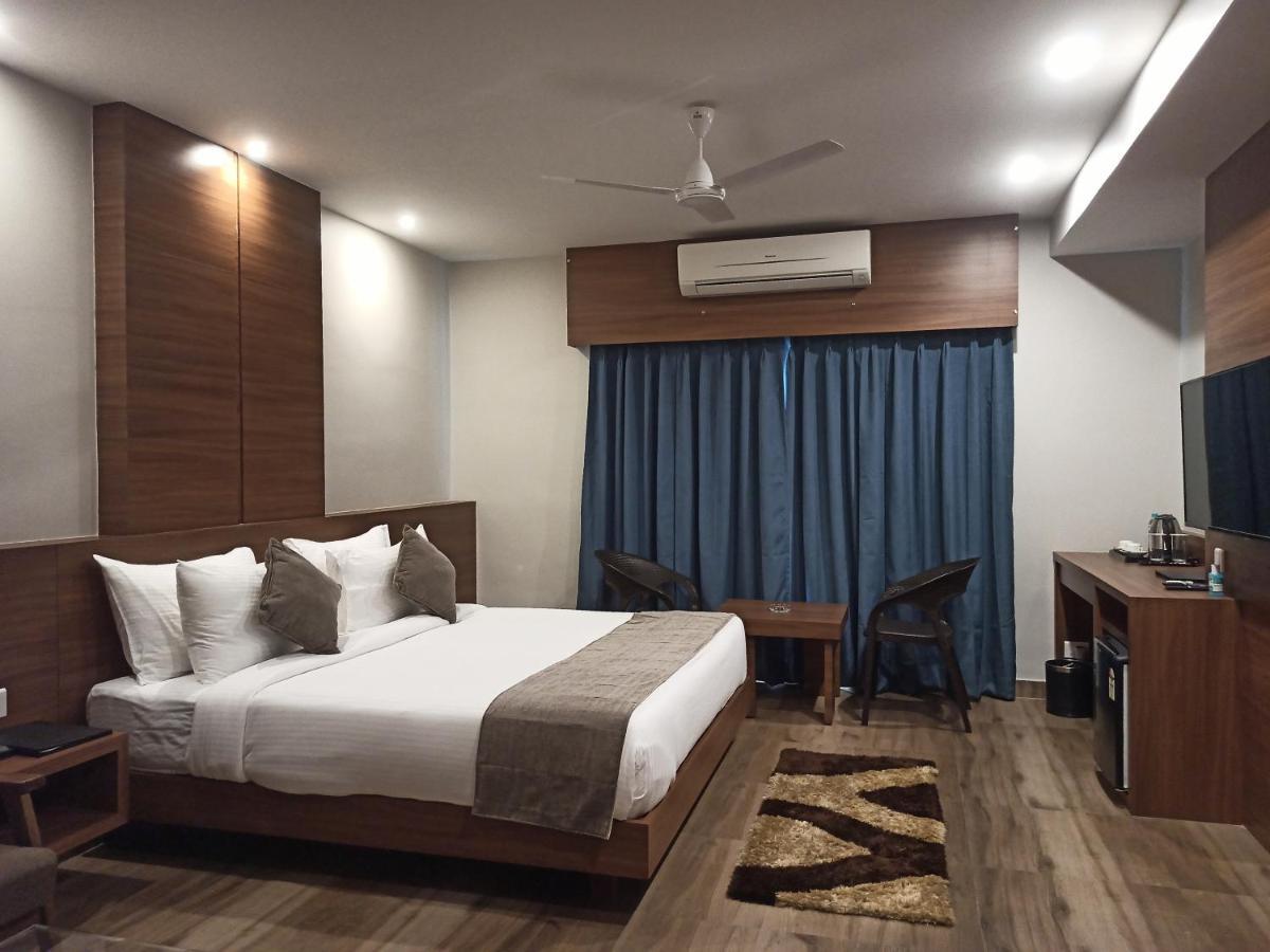 Hotel Tree Fern Dibrugarh Exterior foto
