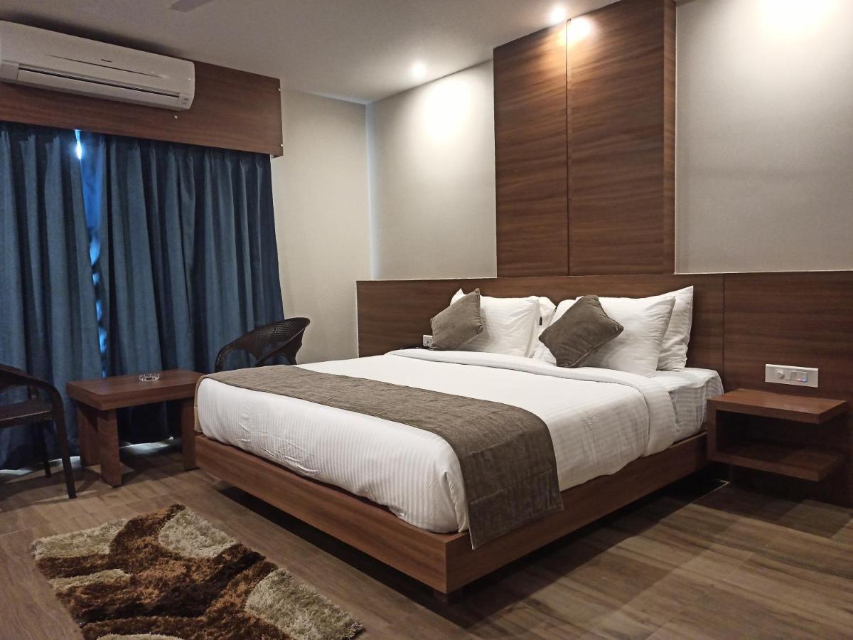 Hotel Tree Fern Dibrugarh Exterior foto