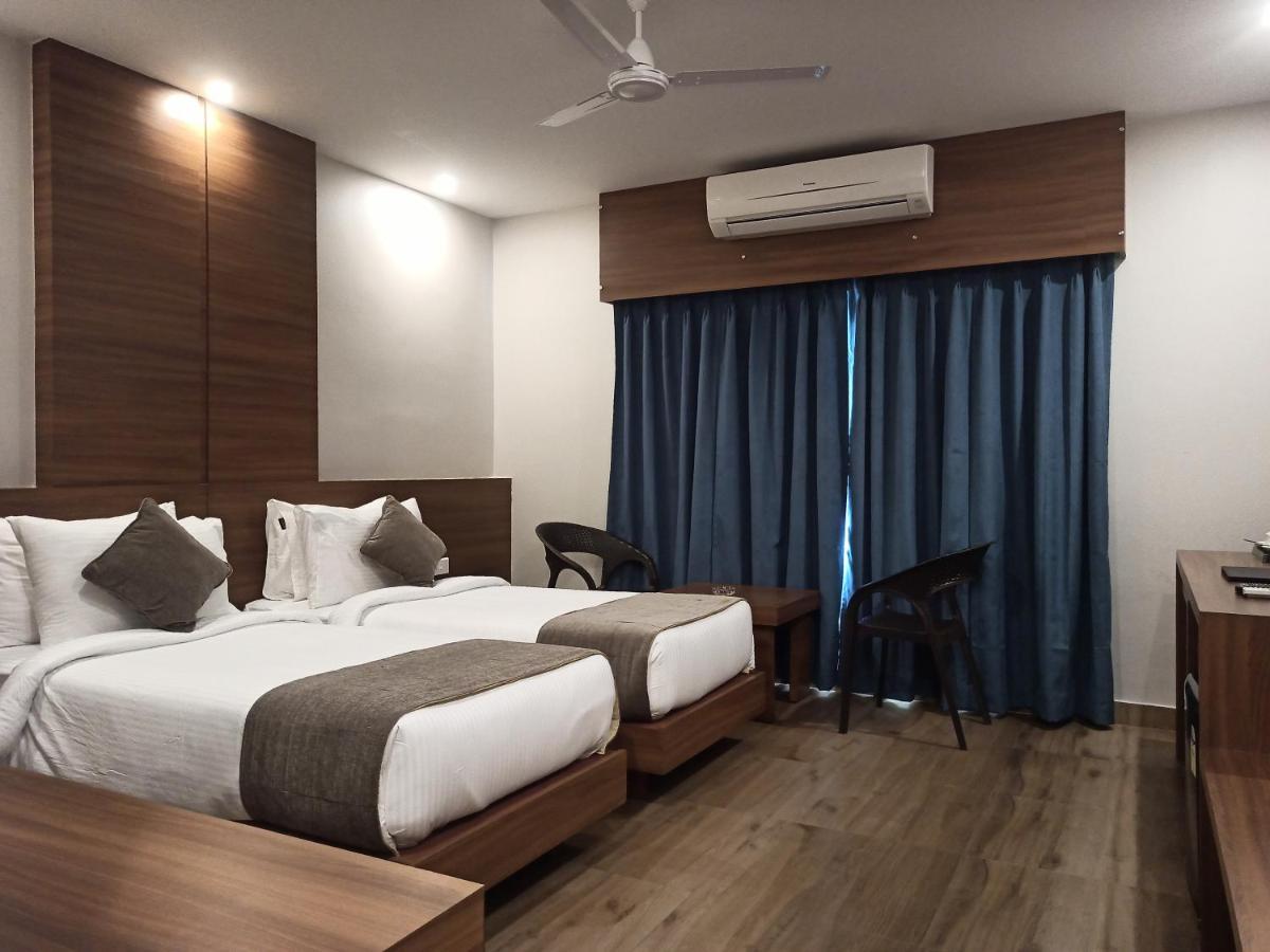 Hotel Tree Fern Dibrugarh Exterior foto